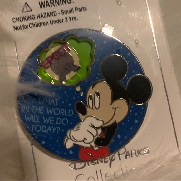 NWT Mickey Walt Disney World Pin w 4 parks 🔥 - Picture 4 of 5